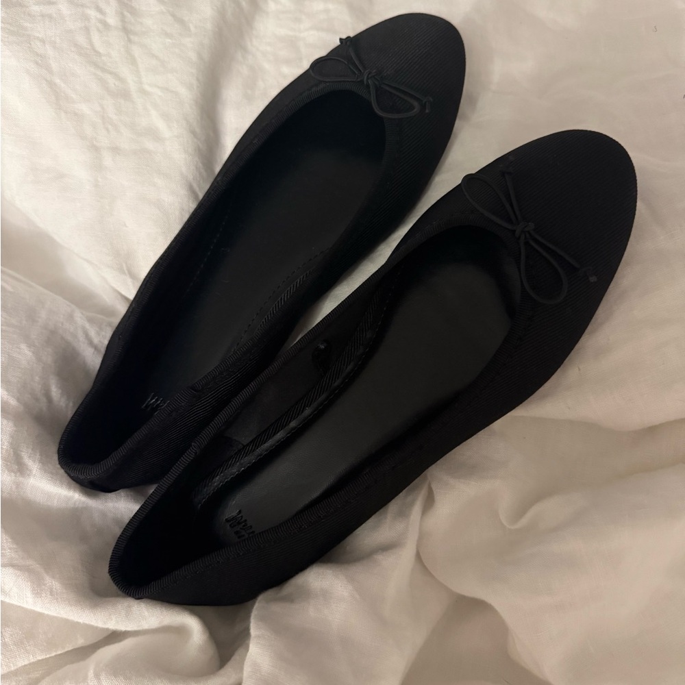 H&M Classic Black Ballet Flats